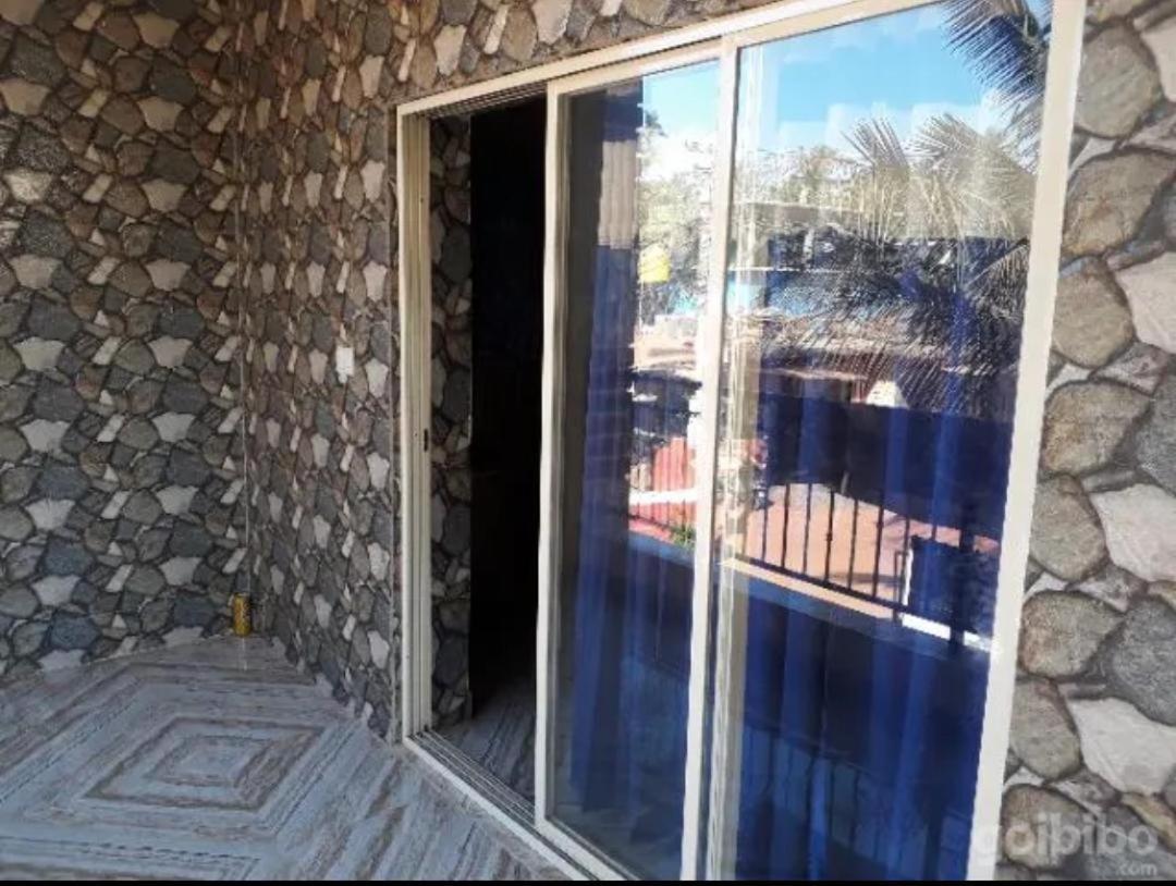 קלנגוטה Ronz Vista Da Praia מראה חיצוני תמונה